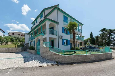 Apartment mit grossem Balkon, einem Schlafzim