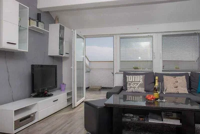 Ferienwohnung mit Seeblick und Balkon