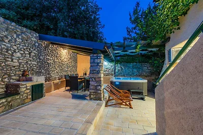 Ferienhaus mit grosser Terrasse und 2 Bäder