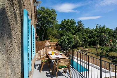 Villa mit Klimaanlage und Pool