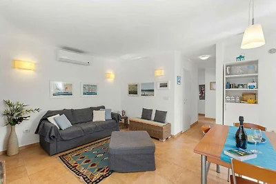 Ferienwohnung mit Terrasse und Garten