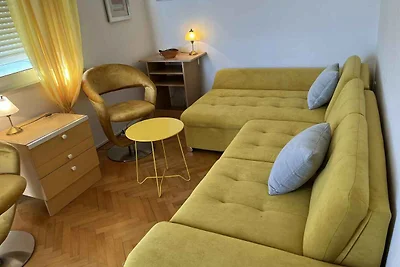 Ferienwohnung mit Terrasse und Klimaanlage