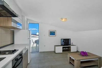 Ferienwohnung am Meer mit Balkon