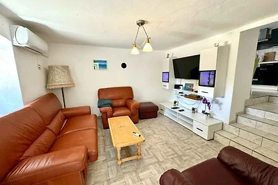 Ferienhaus mit Terrace und Grill