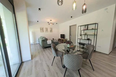 Ferienwohnung neugebaut mit WLAN, Klimaanlage