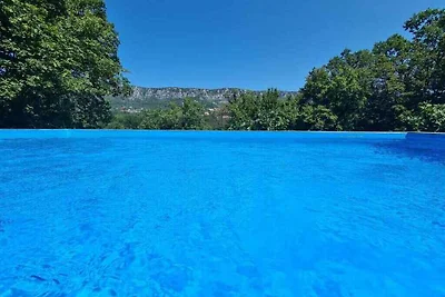 Ferienhaus mit Klimaanlage und Pool