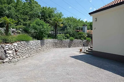 Ferienwohnung mit Terrasse und Grill
