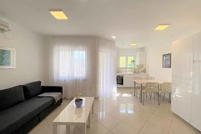 Ferienwohnung mit Balkon, Klima und Internet