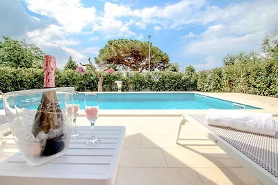 Ferienwohnung mit Klimaanlage, Internet und T