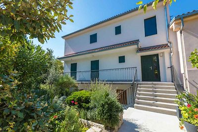 Ferienwohnung mit Balkon und Grill