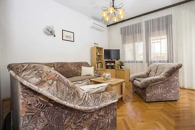 Apartment für vier Personen, nur 200 Meter vo