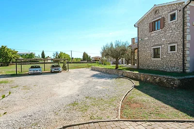 Villa mit Pool und Klimaanlage