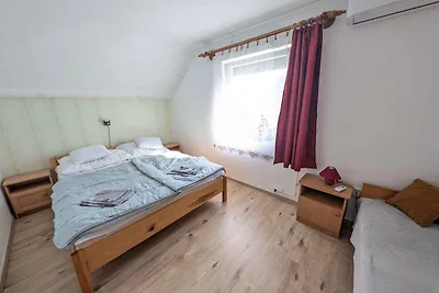 Ferienwohnung mit WLAN, Grill und Klimaanlage