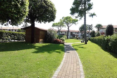 Ferienwohnung mit Garten und Klimaanlage