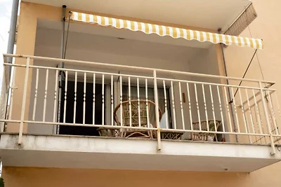 Ferienwohnung mit Klimaanlage und Balkon