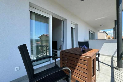 Ferienwohnung mit Klimaanlage und Balkon