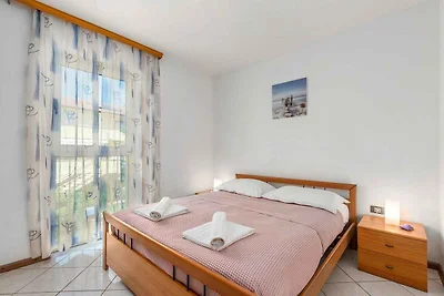 Ferienwohnung mit Balkon und Klimaanlage