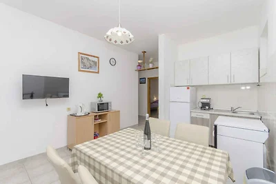 Gemütliche Unterkunft Nada auf Murter