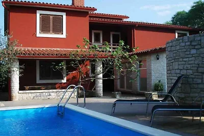 Schönes Apartment mit Terrasse für 5 Personen