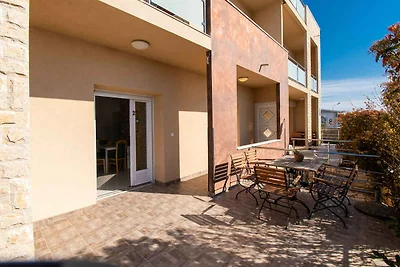 Ferienwohnung mit Terrasse und Klimaanlage