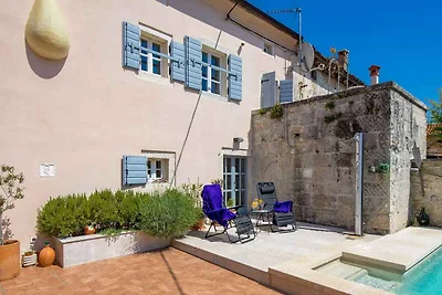 Villa mit Klimaanlage und Pool