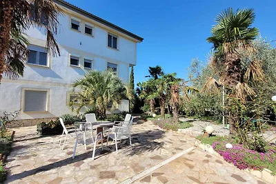 Ferienwohnung mit Balkon und Grill
