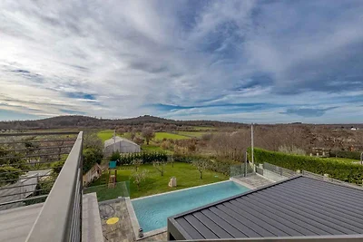Villa mit eigenem Infinity Pool