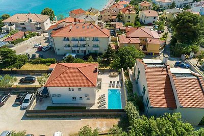 Villa mit einem Schwimmbad 100 Meter vom Meer