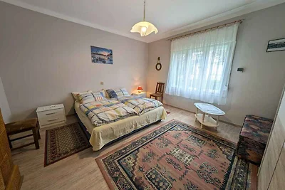 Ferienhaus mit Terrasse und grossem Garten