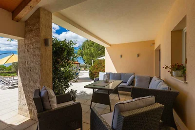 Villa mit Pool, Klimaanlage, Fitness und