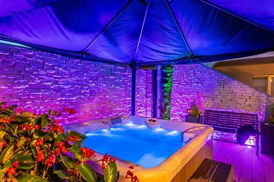 Ferienwohnung mit Klimaanlage und Pool
