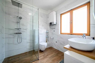 Ferienwohnung mit Terrasse und Klimaanlage