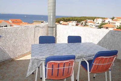 Ferienwohnung mit einen Balkon und Meerblick