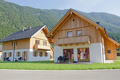 Ferienhaus mit Hallenbad, Wellness und