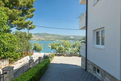 Ferienwohnung mit Balkon und Meerblick