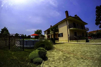 Ferienwohnung in ruhiger Lage mit Poolnutzung