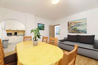 Ferienwohnung mit Klimaanlage und Garten