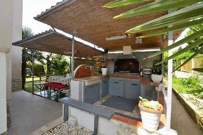 Ferienwohnung mit Balkon und Grill