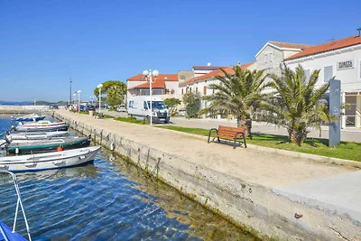 apartman za odmor Obiteljski odmor Turanj