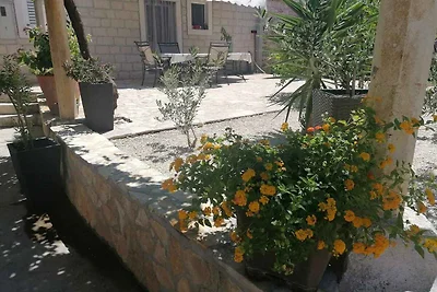 Ferienwohnung mit Terrasse und Grill