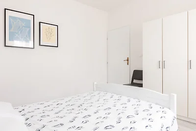 Ferienwohnung mit Klimaanlage und nur 220 m v