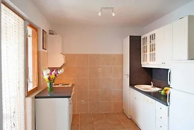 Ferienwohnung mit Klimaanlage und Balkon dire