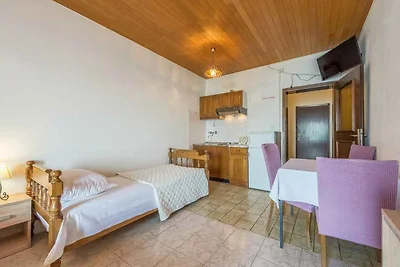 Studio-Apartment mit gemeinsamer Terrasse dir