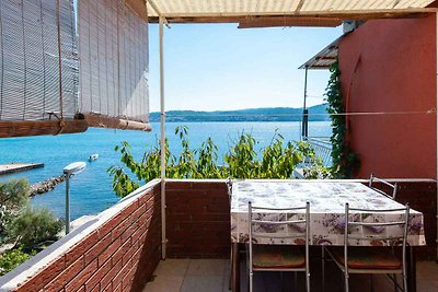 Ferienwohnung mit Terrasse und Meerblick