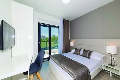 Ferienhaus mit Pool