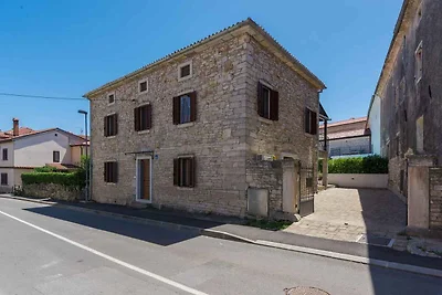 Villa mit Pool für bis zu 10 Personen in Rovi