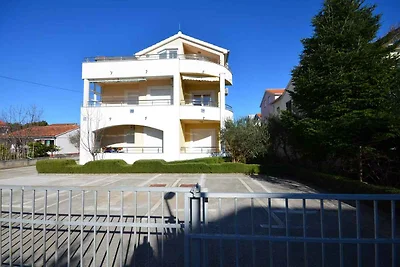 Ferienwohnung mit Balkon und Grill