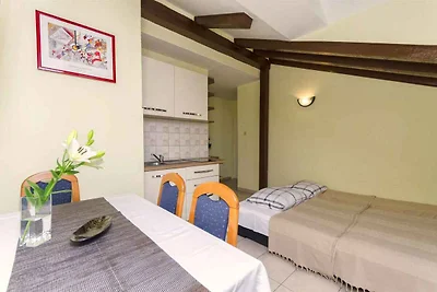 Ferienwohnung mit Klimaanlage und Balkon