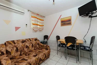 Ferienwohnung mit Klimaanlage und Pool