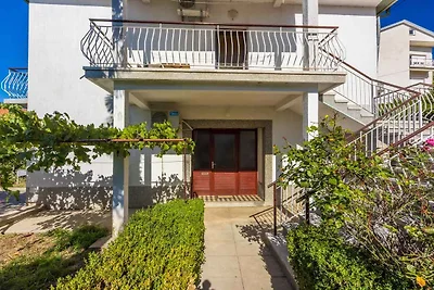 Ferienwohnung mit Terrasse, Klimaanlage und